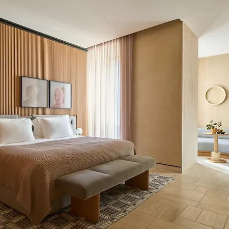 Six Senses מלון 5*