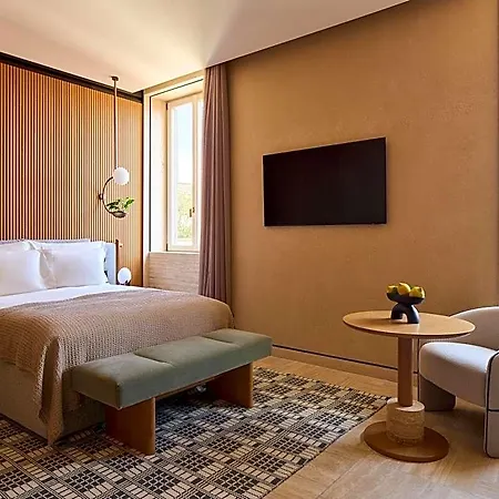 Six Senses 5*